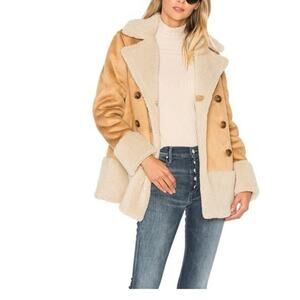 MOTHER FAUX SHEARING IN BUNDLE UP
SIZE‎ XS